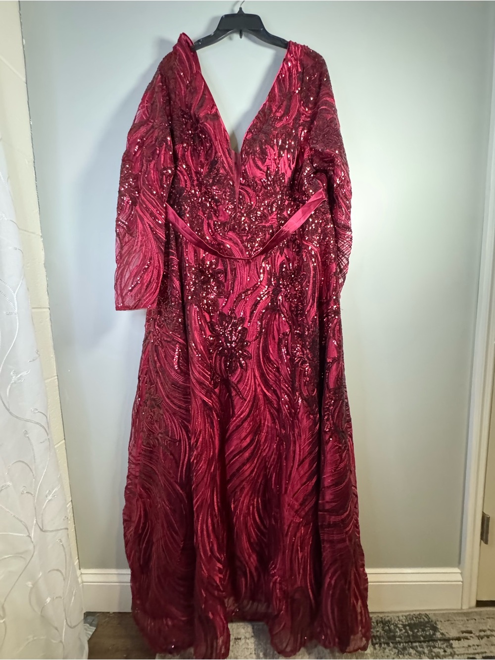 Faeriesty Elegant Plunging Neck Lace Up Back Graphic Sequin Formal Dress 3XL